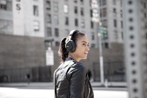 Open-Back, Wired, or Wireless? Choosing Headphones in Singapore