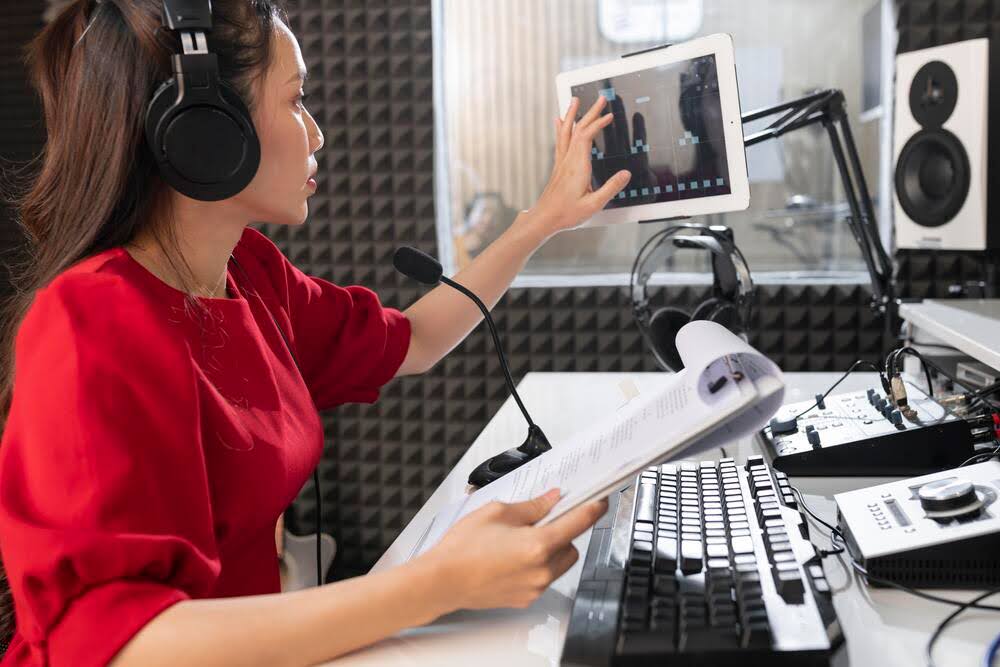 Elevated Storytelling: Mastering Your Podcast’s Sound Design